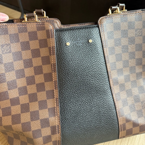 Authentic Louis Vuitton work bag - Picture 6 of 11
